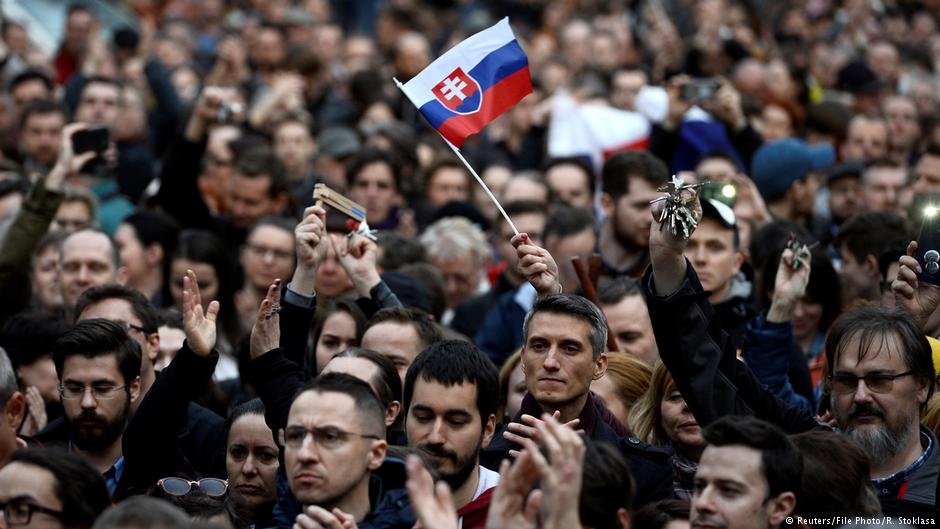 Сьогодні, 16 березня 2019 року, в Словаччині почалися вибори президента країни. 13 кандидатів беруть участь у виборах глави держави.