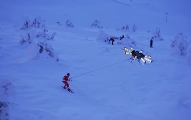 Ентузіаст створив дрон для сноубордингу / ВІДЕО