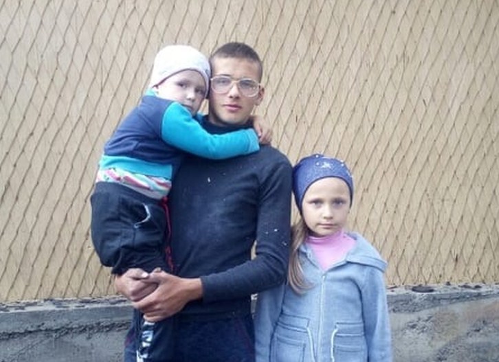 Восьмирічна Іванка з Синевира Міжгірського району врятувала від загибелі на пожежі свого на чотири роки молодшого братика.