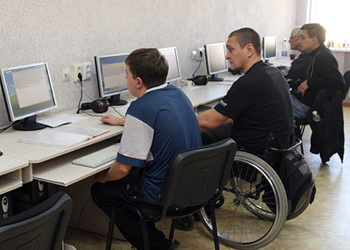 До першого березня роботодавцям необхідно подати до обласного відділення Фонду соціального захисту інвалідів звіт про зайнятість та працевлаштування людей із фізичними вадами.
