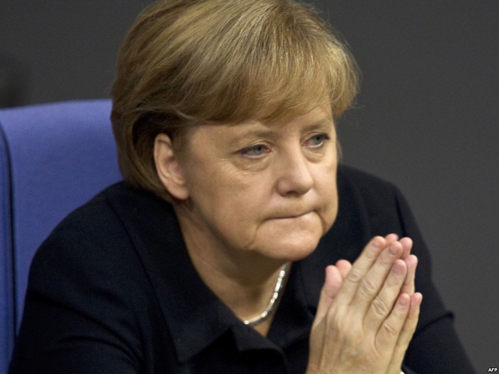В уряді канцлера Німеччини Ангели Меркель стурбовані заявою українського Президента Петра Порошенка про намір провести загальнонаціональний референдум щодо вступу України до НАТО