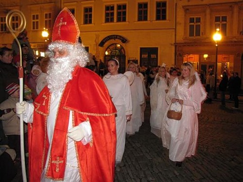 У неділю, 6 грудня, в Ужгороді відбудеться урочиста святкова програма.