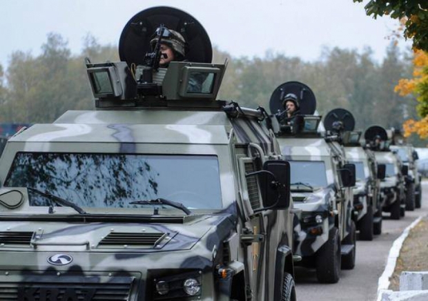 Нові бронетранспортери вітчизняного виробництва надійшли на озброєння Національної гвардії України. 