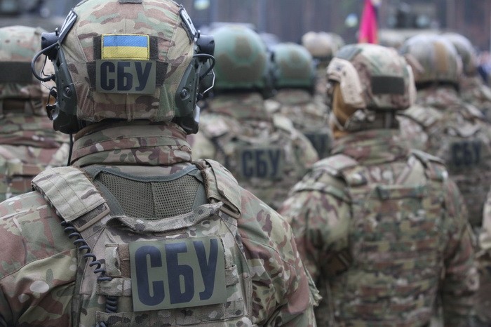 У Генштабі Збройних сил України повідомили, що чоловік певний час ходив поблизу однієї з військових частин на Одещині.