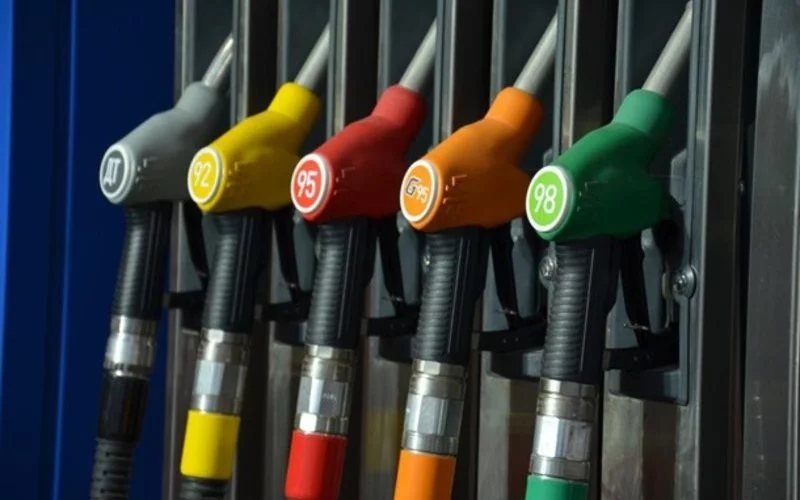 З 2 серпня українські АЗС знизили ціни на бензин, дизпаливо та автогаз.