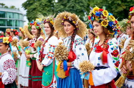 Культурно-художественная акция пройдет в рамках марафона «Не забывая о прошлом, глядя в будущее» по случаю 30-летия независимости Украины