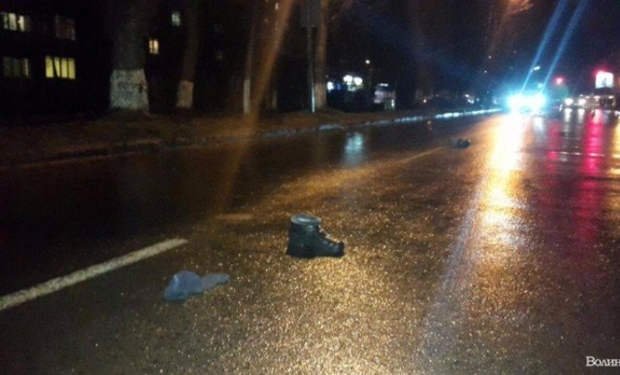 Сьогодні, 14 грудня близько 23:05 неподалік автовокзалу автомобіль BMW чорного кольору збив людину.