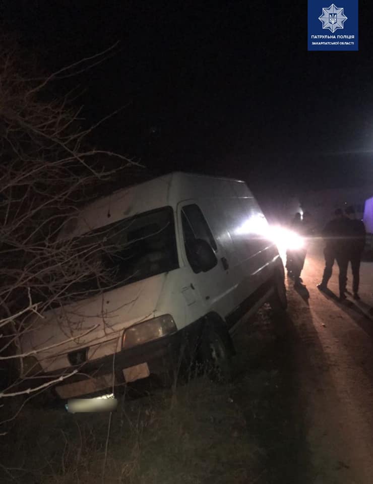 Вночі охоронцям порядку надійшов виклик про ДТП без потерпілих, яка трапилася на вулиці Пряшівській, в Мукачеві.