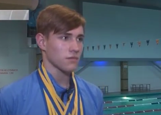 Ужгородец стал первым в области кандидатом в мастера спорта по плаванию за времена Независимости Украины / ВИДЕО