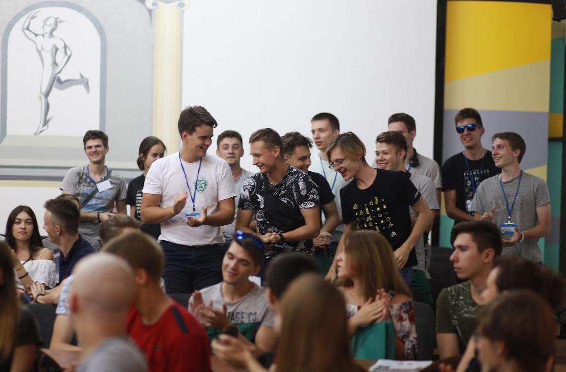 УжНу приймає гостей: близько двох десятків команд з різних вишів України, а також студенти з Грузії з’їхалися до Ужгорода. 