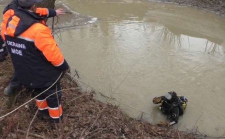 Вчора, 5 квітня, у селі Брід Іршавського району у річці знайшли тіла двох людей – чоловіка та 4-річного хлопчика.


