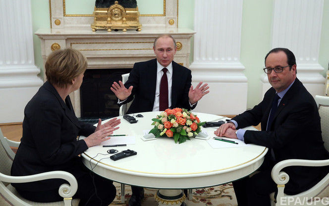 Сегодня канцлер Германии Ангела Меркель, президент Франции Франсуа Олланд и президент России Владимир Путин провели телефонный разговор.