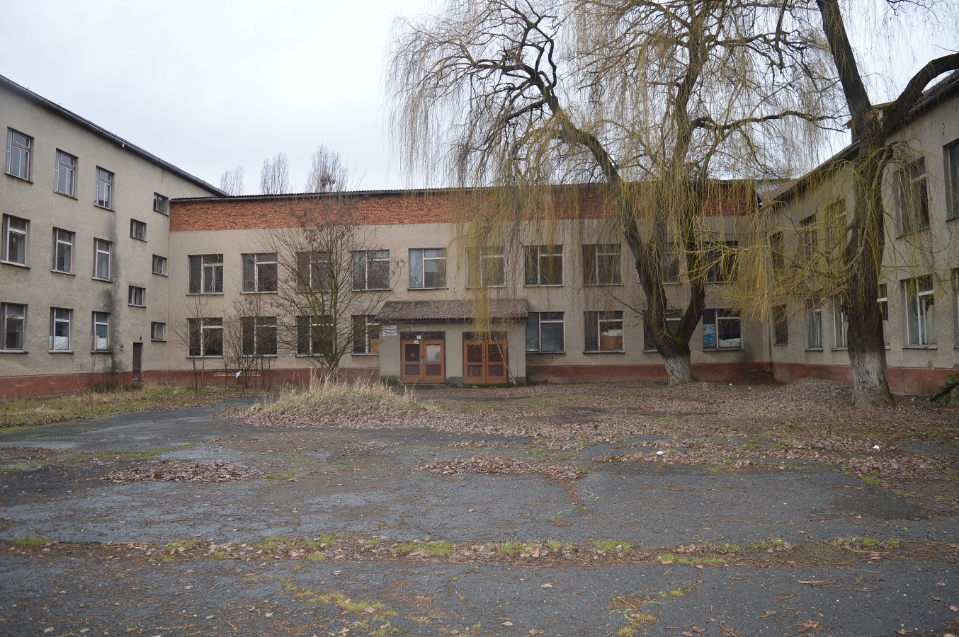 До приміщення берегівської російськомовної школи хочуть перенести угорську гімназію