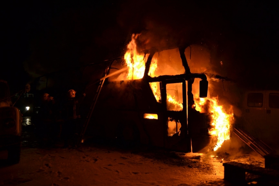 Сьогодні, 18 липня,у селі Зубівка Мукачівського району згорів мікроавтобус.
