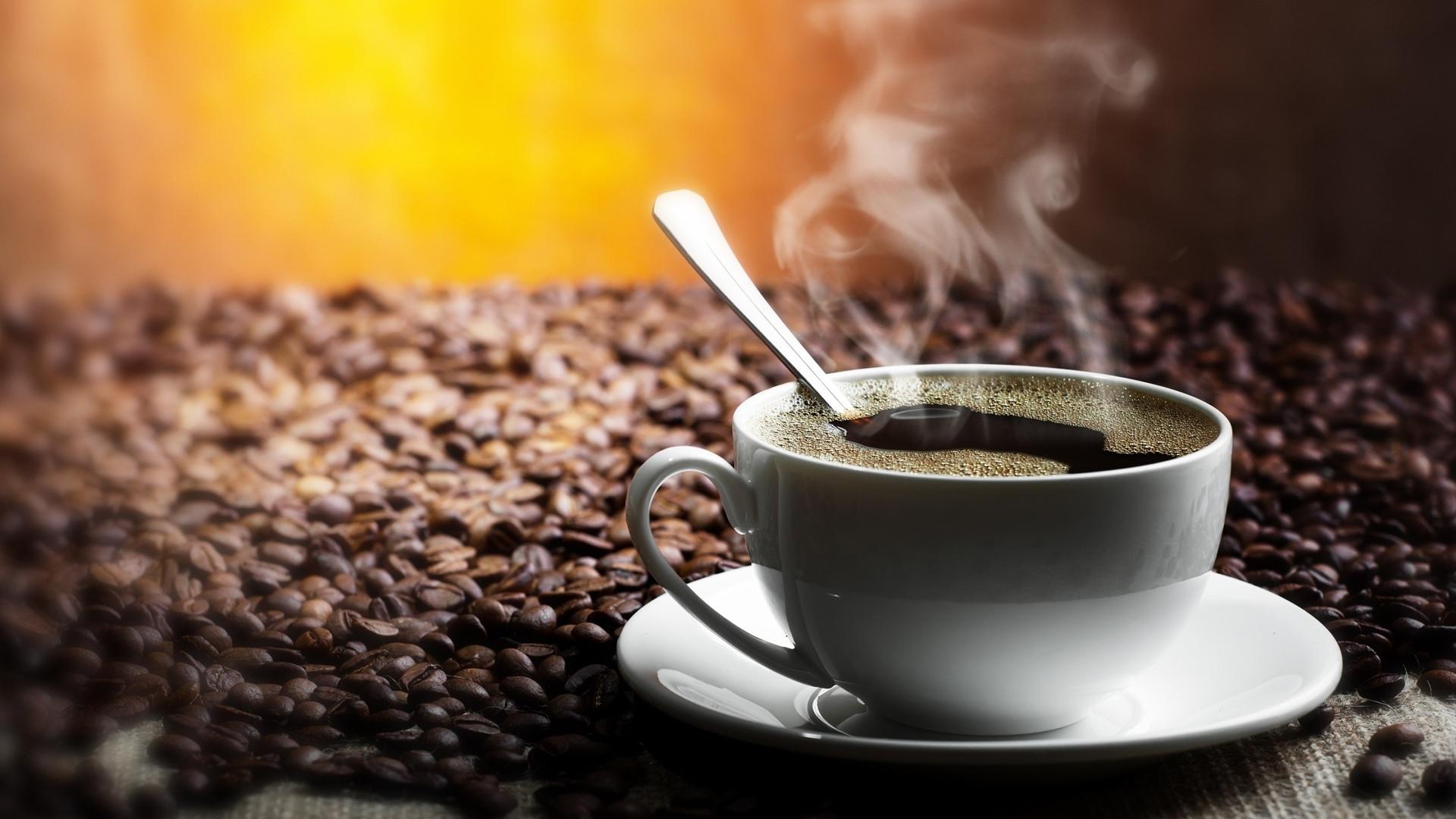 Доведено, що щоденне вживання кави знижує ризик розвитку хвороби Альцгеймера.

