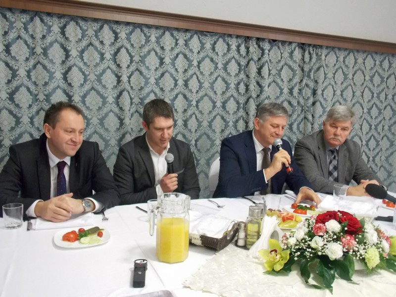 Прем’єр Угорщини готовий до неї будь-коли і будь-де.