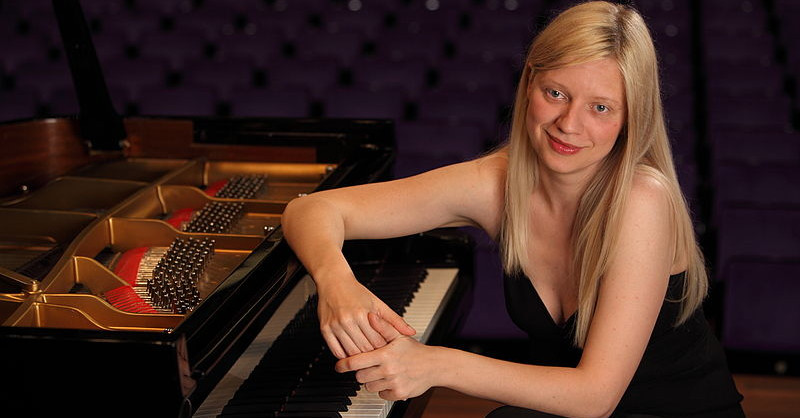  Будапештский театр отменил концерт известного пианиста для выступления в Мариуполе