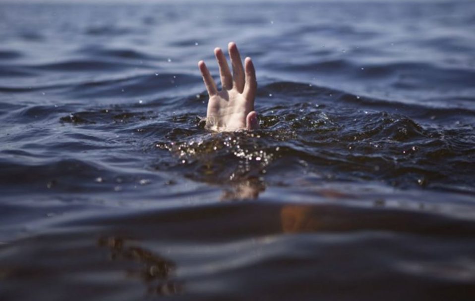 Вчора, 20 квітня,  поблизу селища Солотвино в річці Тиса водолази знайшли тіло жінки, яка стрибнула в річку ще 30 березня. 

