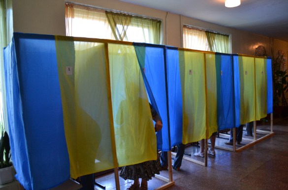 30 апреля в Перечинской и Иршавской городских объединенных общинах состоятся первые выборы глав и депутатов.