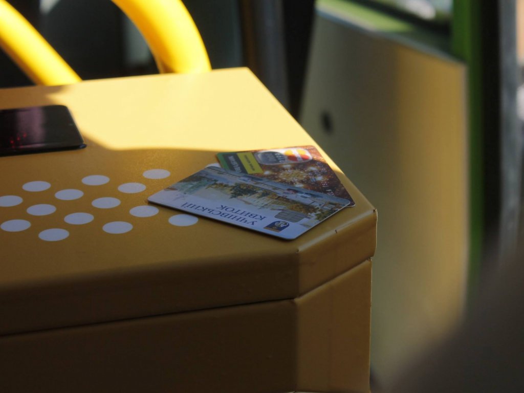 Жителі шести сіл Мукачівської міської об’єднаної територіальної громади зможуть користуватися багатофункціональною електронною пластиковою «карткою мукачівця».