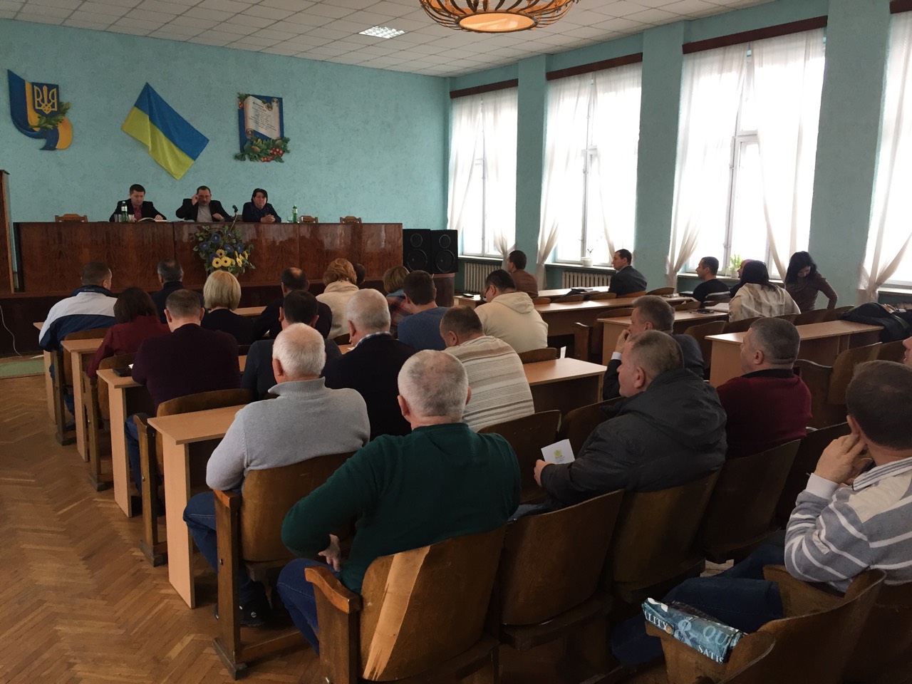 Воловецькі районні депутати зібрались на чергову XVII сесію.