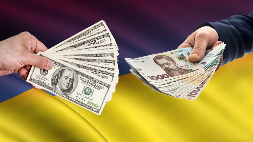 Сьогодні, 21 вересня, в Україні різко подорожчав долар. Курс американської валюти злетів до 45 грн. Це сталося після оголошення мобілізації у Росії.