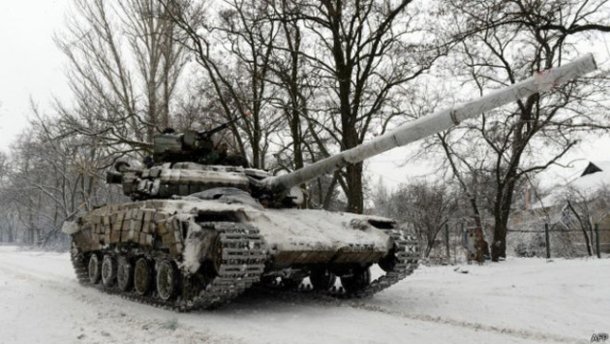 Під Вуглегірськом триває бій