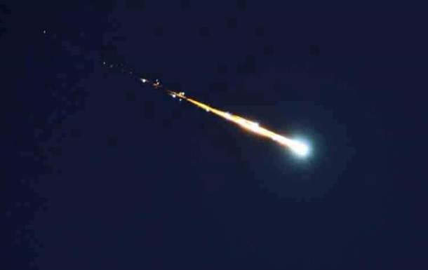 Уламки метеорита могли впасти неподалік від Осло. Очевидці заявили про вибух і вітер, яким супроводжувалося падіння.
