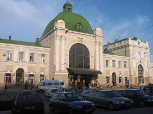 Перебуваючи на вокзалі станції Івано-Франківськ, 20-річний мешканець Закарпатської області виявив крадіжку гаманця.
