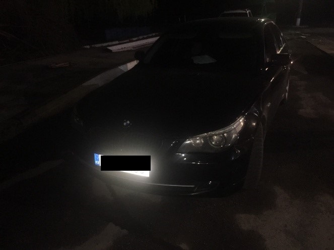 Викрадений автомобіль виявили учора ввечері прикордонники Мукачівського загону на Закарпатті.
