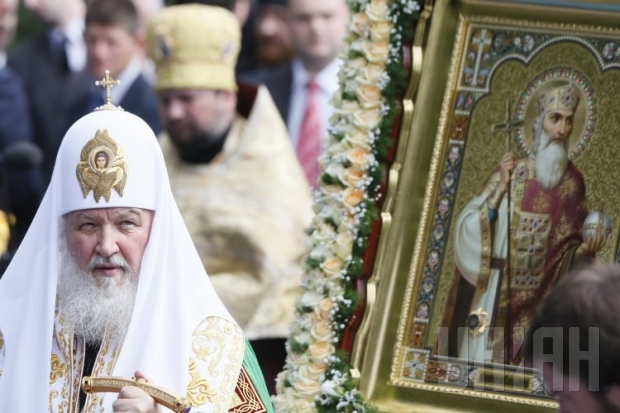 Патриарх Русской православной церкви Кирилл поставил свою подпись под обращением граждан о запрете абортов. 