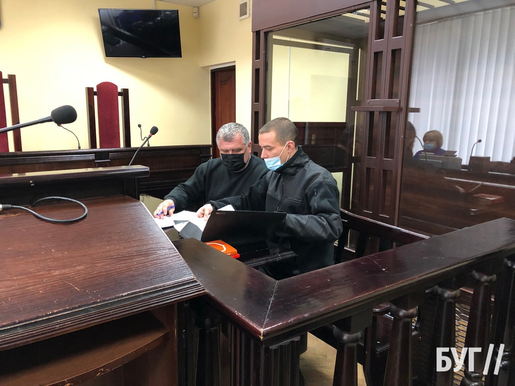 Суд визнав винним поліцейського з Нововолинська Віктора Циплакова у порушенні недоторканості житла та призначив йому покарання – два роки позбавлення волі з іспитовим терміном один рік. 
