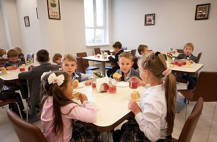 Асоціація дієтологів України розробила проект методичних рекомендацій що до здорового харчування у шкільних їдальнях.
