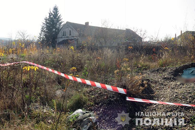31 жовтня в Коломийському районі у закинутому приміщенні біля залізо-дорожнього вокзалу виявили тіло жінки з насильницькими ознаками.