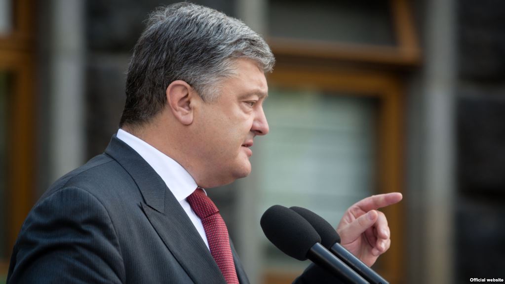 Президент Петро Порошенко оголосив про призначення новим керівником Державної прикордонної служби генерал-лейтенанта Петра Цигикала.

