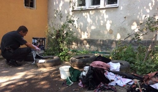 Сьогодні на вулиці Пушкіна в Мукачеві стався вибух. Власник помешкання отримав опіки руки. Правоохоронці з’ясовують обставини.
