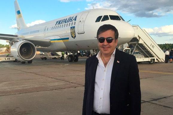Новый глава Одесской области экс-президент Грузии Михаил Саакашвили на посту всего несколько дней. Он уже успел рассказать, что сделает с регионом, и признаться в любви Южной Пальмире.