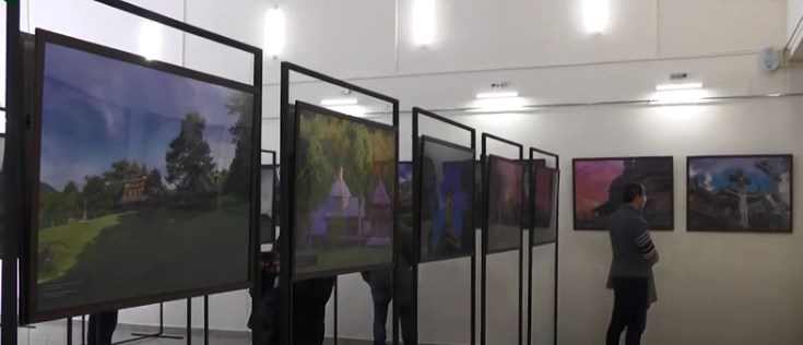 "Wooden treasure": В Ужгороді відкрили фотовиставку дерев'яних церков (ВІДЕО)