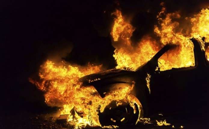 Renault Megane сгорел в Бороняви.