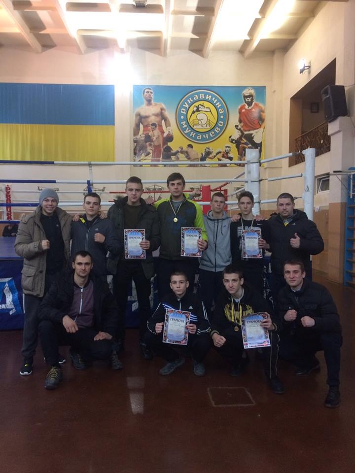 Боксеры Ужгородской Федерации Бокса достойно выступили на чемпионате области