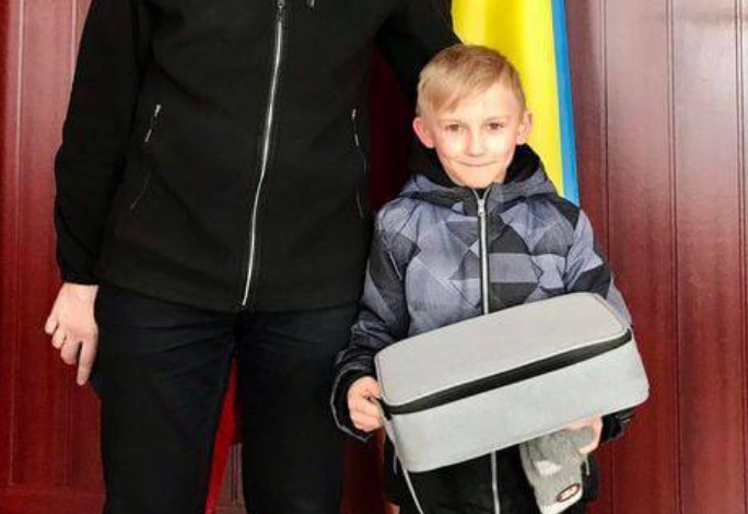 В Сумской области 6-летний мальчик подарил Вооруженным силам Украины свой подарок на день рождения – квадрокоптер.