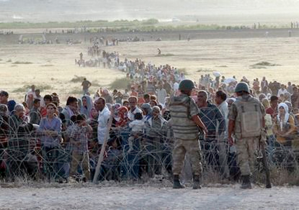 ЕС хочет усилить охрану границы с Венгрией через наплывы беженцев