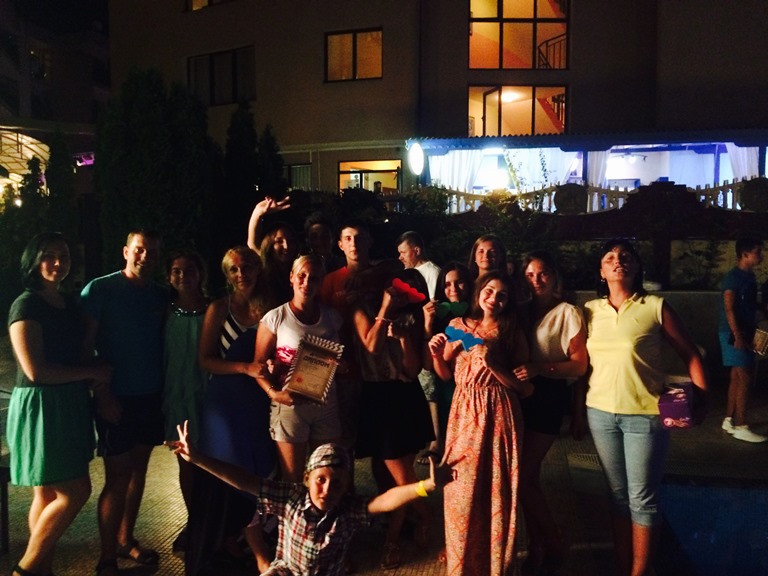С 10-22 июля 2015 года в г. Солнечный берег в Болгарии отдыхал и принимал участие в конкурсе «Рапсодия моря» образцовый детский фольклорный ансамбль «Кирниченька» Иршавского РБК.
