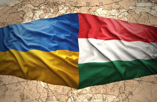 Посол США в Будапешті Девід Корнштейн закликав Угорщину відновити добрі відносини з Україною і не намагатися заблокувати співпрацю Києва з НАТО.
