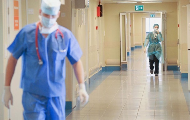 В Ивано-Франковской больнице подсчитали, что стоимость лечения пациента, больного Covid-19, составляет от 5 до 10 тысяч гривен.
