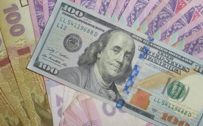 Курс гривні щодо долара на готівковому ринку валют 31 серпня вперше за довгий час суттєво впав. Натомість євро 
