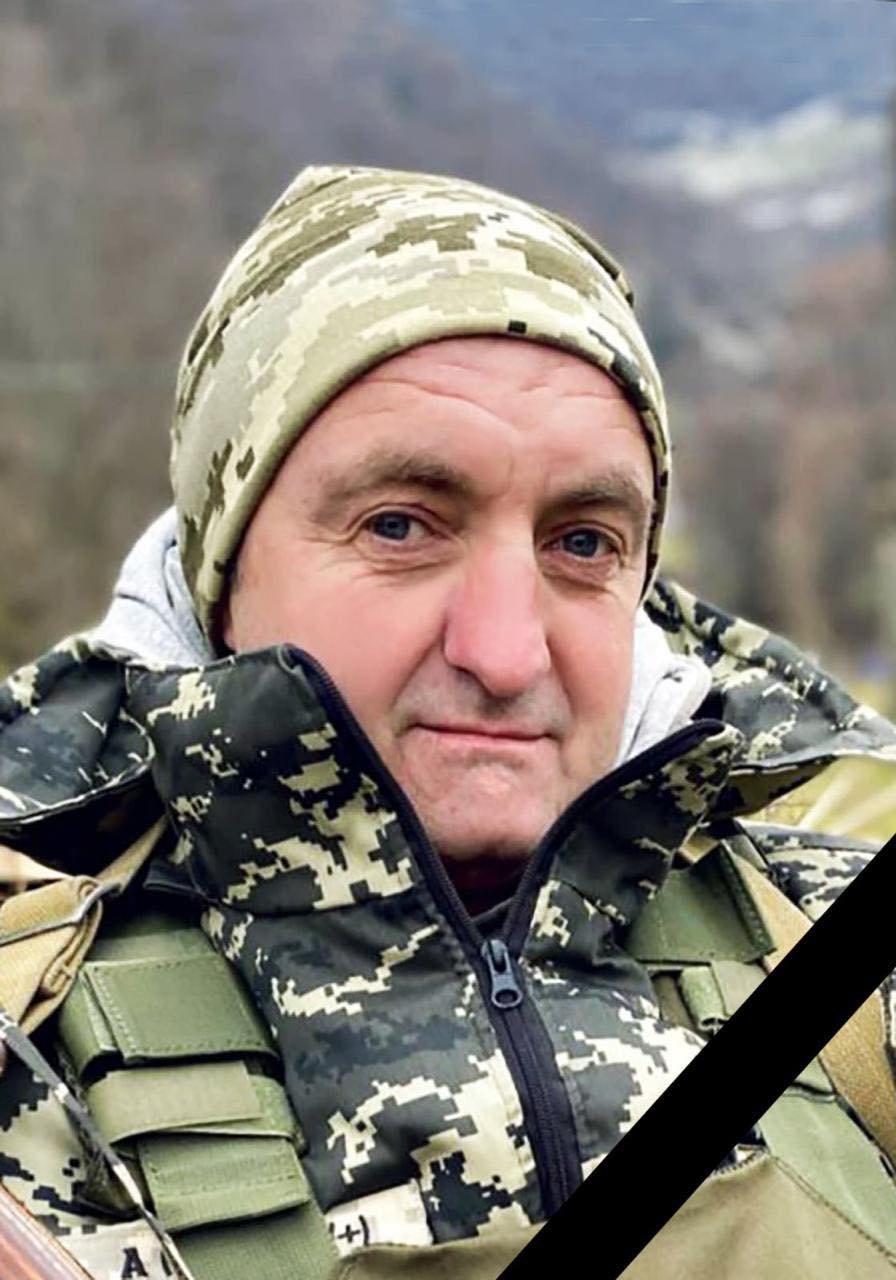 Малюнок до статті Невосполнимая утрата потрясла всё Закарпатье: проклятая война забрала жизнь Героя (ФОТО)%