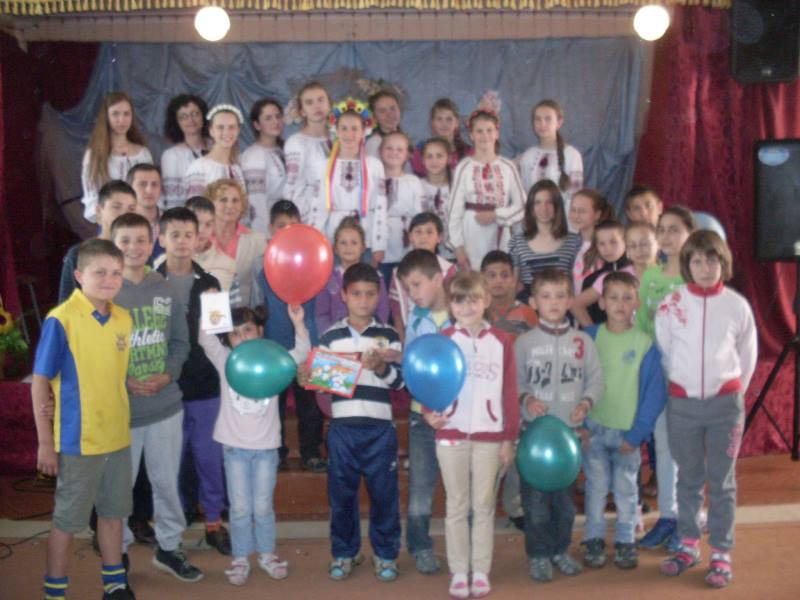 28 травня у Перечині проводилася святкова програма «Подаруй дитині щастя», приурочена до Дня захисту дітей. 