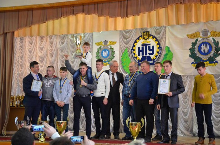 Хустська команда з мотоспорту посіла призові місця на Чемпіонаті України з кантрі-кросу