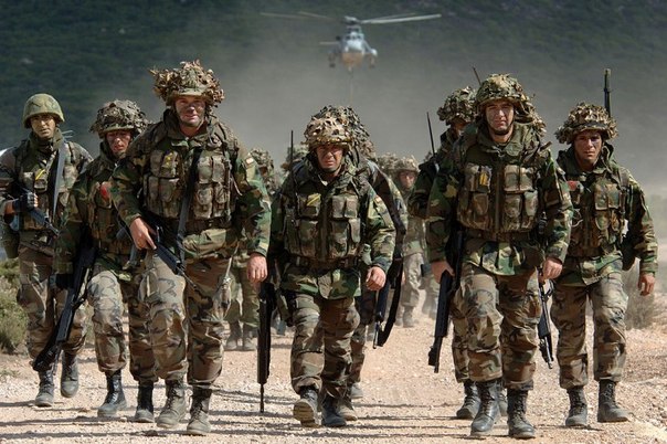 Соединения и воинские части Центрального военного округа переводятся в полную боевую готовность в рамках масштабной внезапной проверки боевой готовности.
